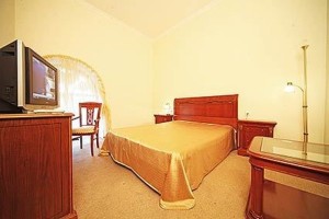 ritza_hotel_sukhum_standard-room